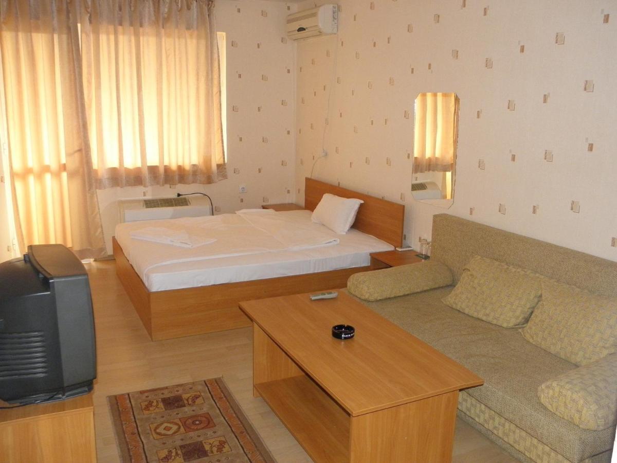 Hotel Pilevski Blagoevgrad Room photo